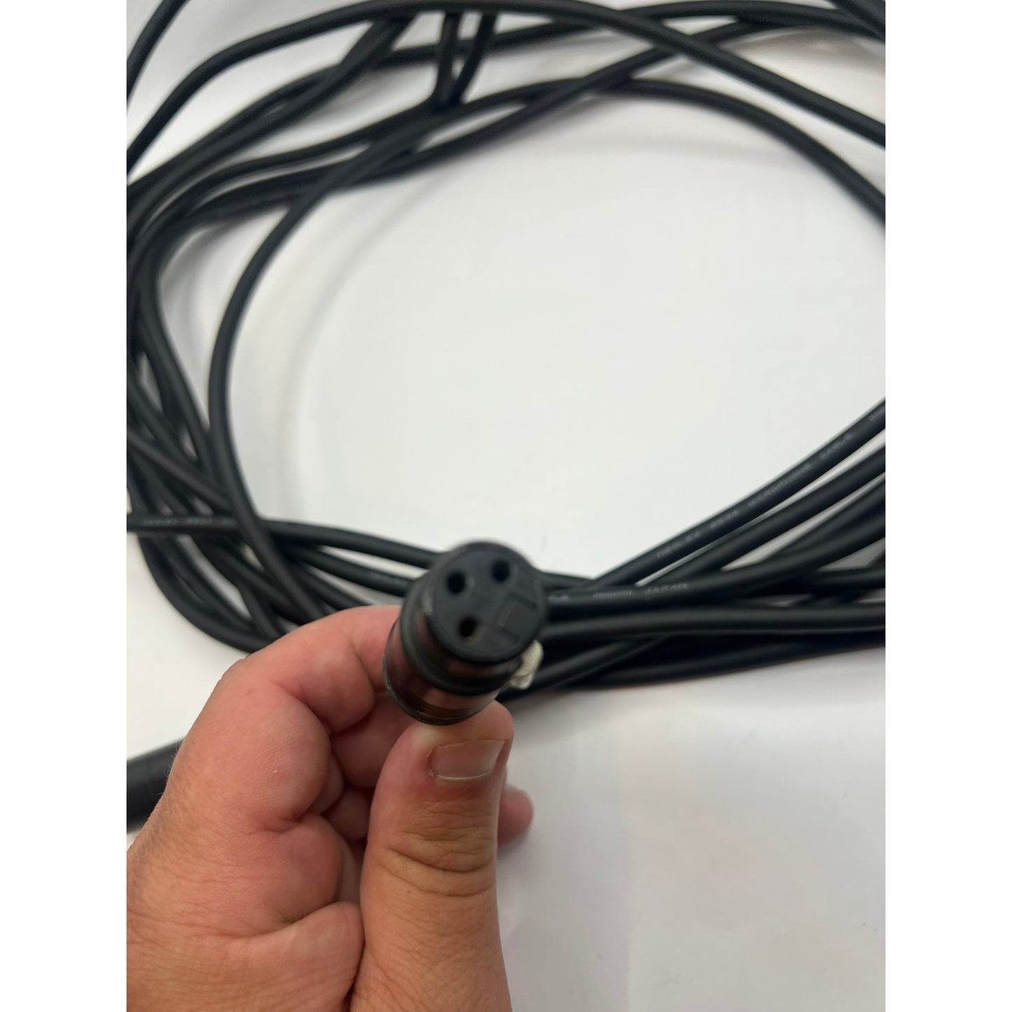 2 25 ft Mogami Gold XLR cables USED Great Condition (A Pair)